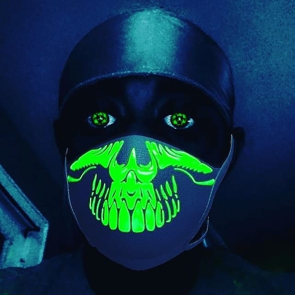 Meet your Posher, Curry - Picture 1 of 1